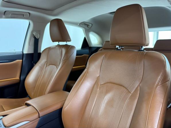 Lexus RX IV Рестайлинг с пробегом 2019 года, цена 5 150 000 рублей, 51675 км, внедорожник, Автокод Объявления