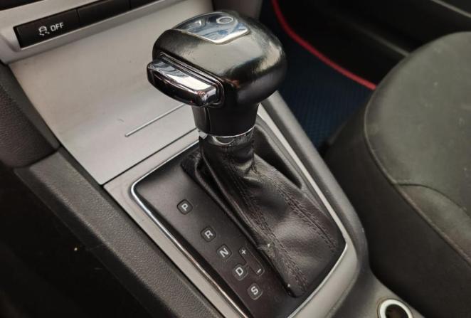 Skoda Octavia II (A5) Рестайлинг с пробегом 2013 года, цена 980 000 рублей, 207974 км, лифтбек, Автокод Объявления