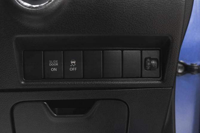 Suzuki Solio III с пробегом 2017 года, цена 909 000 рублей, 125000 км, микровэн, Автокод Объявления