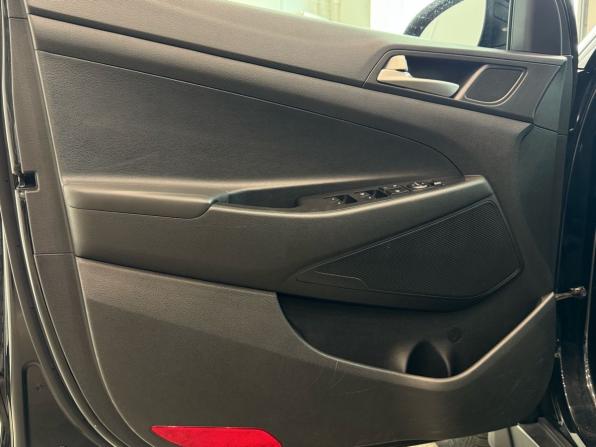 Hyundai Tucson III Рестайлинг с пробегом 2018 года, цена 2 120 000 рублей, 122548 км, внедорожник, Автокод Объявления