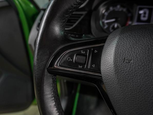 Skoda Rapid I Рестайлинг с пробегом 2017 года, цена 1 379 000 рублей, 125434 км, лифтбек, Автокод Объявления