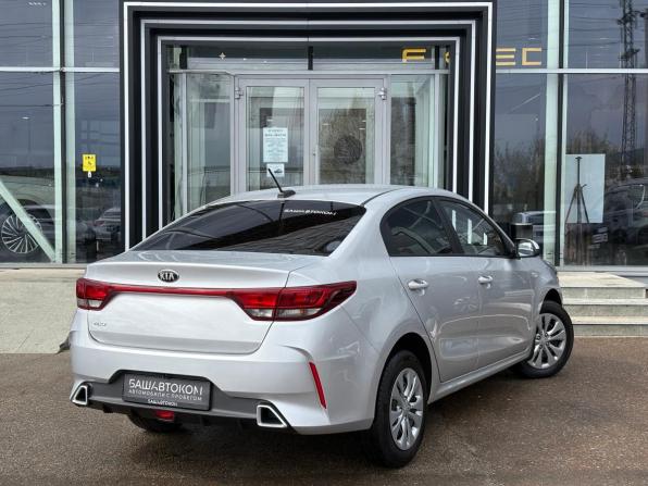Kia Rio IV Рестайлинг с пробегом 2021 года, цена 1 540 000 рублей, 65048 км, седан, Автокод Объявления