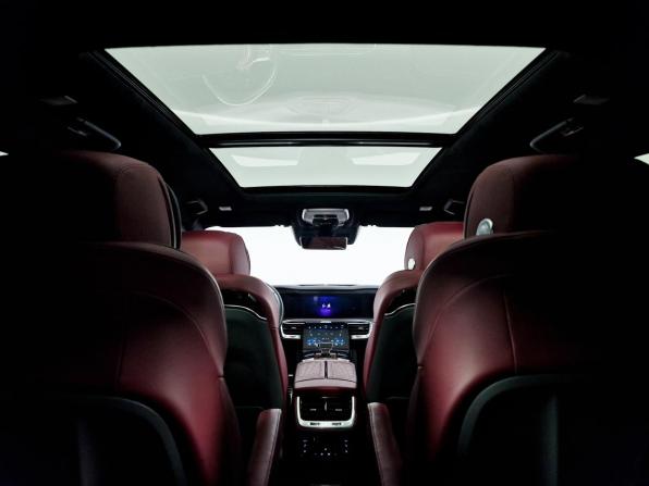 Hongqi E-HS9 с пробегом 2021 года, цена 4 949 000 рублей, 28963 км, внедорожник, Автокод Объявления