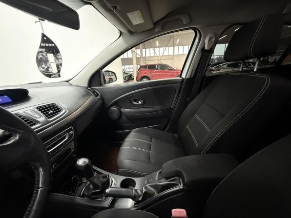 Renault Megane III Рестайлинг с пробегом 2013 года, цена 735 000 рублей, 173844 км, хэтчбек, Автокод Объявления