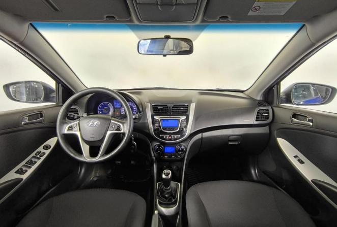 Hyundai Solaris I с пробегом 2014 года, цена 850 000 рублей, 118394 км, седан, Автокод Объявления