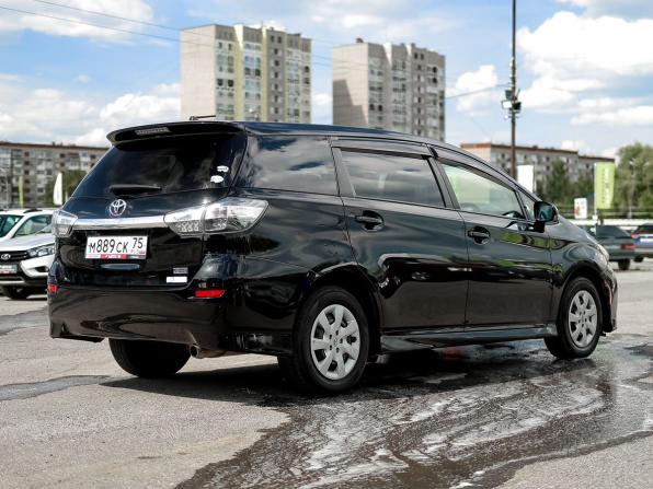 Toyota Wish II Рестайлинг с пробегом 2012 года, цена 1 159 000 рублей, 261257 км, минивэн, Автокод Объявления
