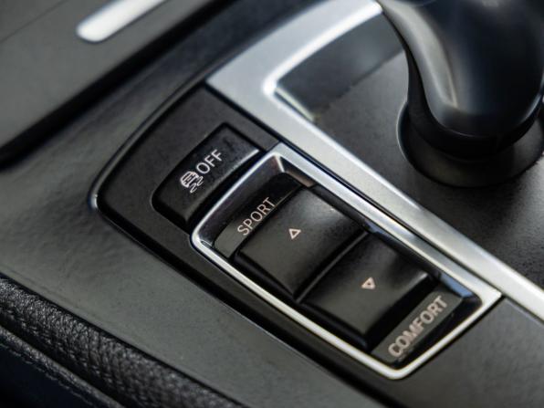 BMW 5 серии VI (F10/F11/F07) Рестайлинг с пробегом 2013 года, цена 1 698 000 рублей, 221165 км, седан, Автокод Объявления