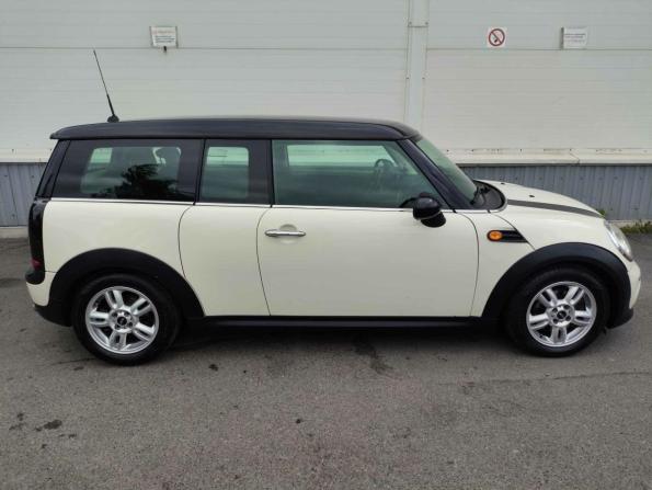 Mini Clubman I Рестайлинг с пробегом 2013 года, цена 990 000 рублей, 134647 км, хэтчбек, Автокод Объявления