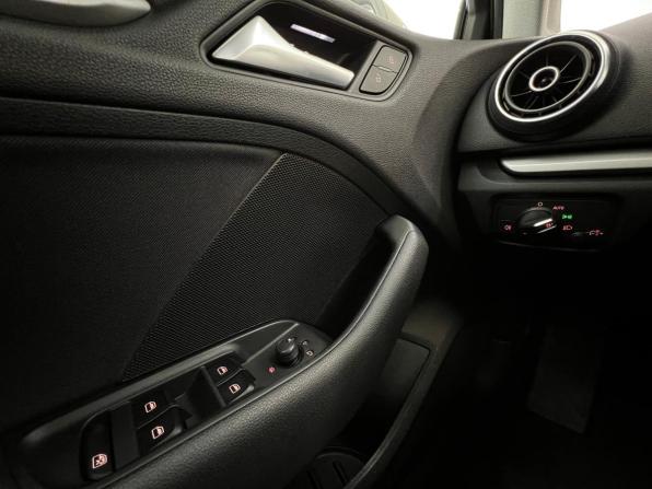 Audi A3 III (8V) с пробегом 2015 года, цена 1 580 000 рублей, 130684 км, седан, Автокод Объявления