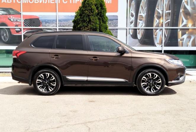 Mitsubishi Outlander III Рестайлинг 3 с пробегом 2021 года, цена 2 430 000 рублей, 169384 км, внедорожник, Автокод Объявления