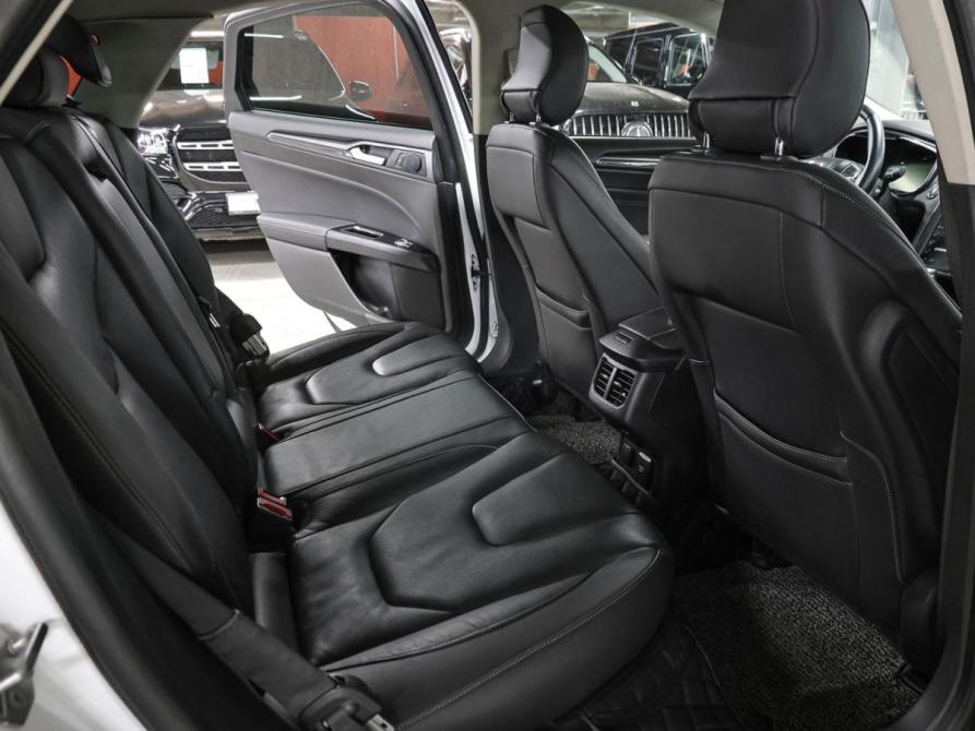 Ford Mondeo V Москва  - изображение 12