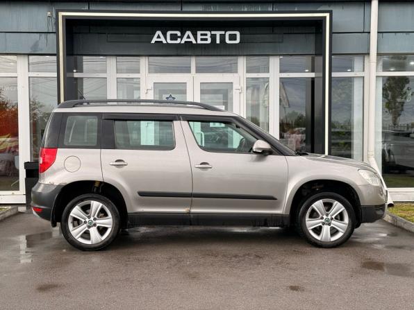 Skoda Yeti I с пробегом 2012 года, цена 615 000 рублей, 323000 км, внедорожник, Автокод Объявления