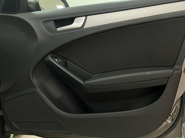 Audi A4 IV (B8) Рестайлинг с пробегом 2014 года, цена 1 175 000 рублей, 157825 км, седан, Автокод Объявления