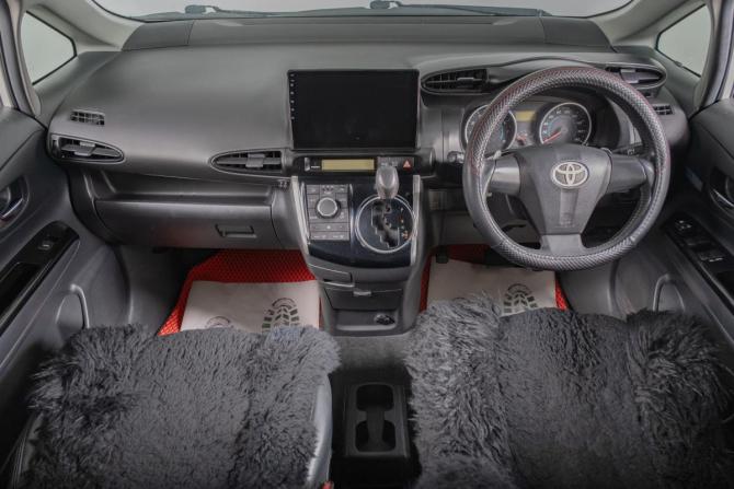 Toyota Wish II с пробегом 2011 года, цена 1 379 000 рублей, 189700 км, минивэн, Автокод Объявления