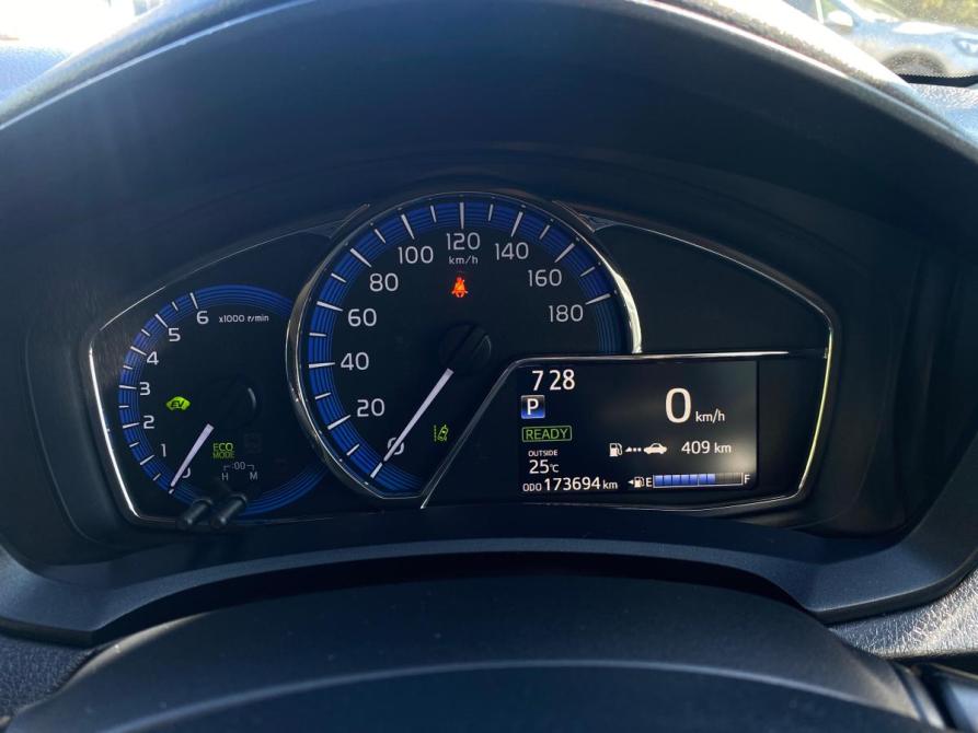 Toyota Corolla XI (E160 E170 E180) Рестайлинг 1 Великий Новгород  - изображение 14