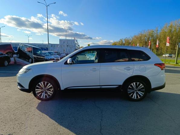Mitsubishi Outlander III Рестайлинг 2 с пробегом 2018 года, цена 1 819 995 рублей, 134904 км, внедорожник, Автокод Объявления