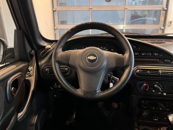 Chevrolet Niva I Рестайлинг с пробегом 2011 года, цена 370 000 рублей, 287364 км, внедорожник, Автокод Объявления