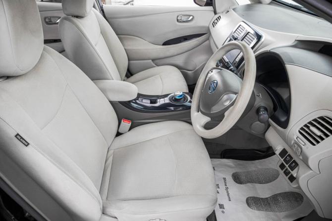 Nissan Leaf I (ZE0/AZE0) с пробегом 2011 года, цена 849 000 рублей, 112000 км, хэтчбек, Автокод Объявления