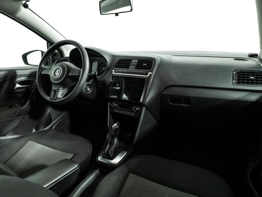 Volkswagen Polo V Санкт-Петербург  - изображение 9