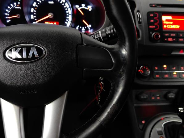 Kia Sportage III Рестайлинг с пробегом 2015 года, цена 1 099 000 рублей, 235311 км, внедорожник, Автокод Объявления
