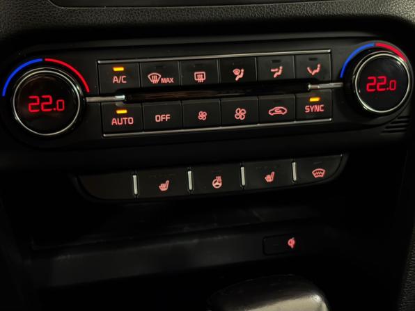 Kia Ceed III с пробегом 2018 года, цена 1 549 000 рублей, 129245 км, универсал, Автокод Объявления
