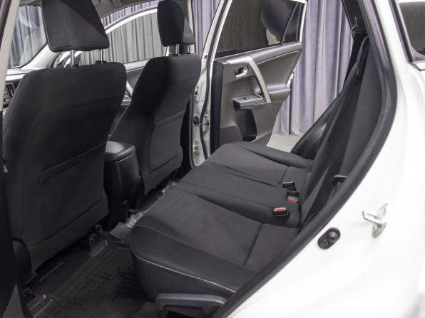 Toyota RAV4 IV (XA40) Рестайлинг с пробегом 2016 года, цена 2 398 000 рублей, 147093 км, внедорожник, Автокод Объявления