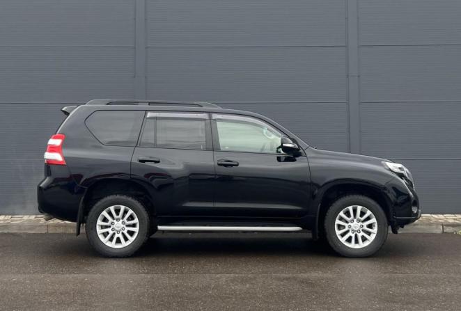 Toyota Land Cruiser Prado 150 Series Рестайлинг 1 с пробегом 2016 года, цена 4 190 000 рублей, 136722 км, внедорожник, Автокод Объявления