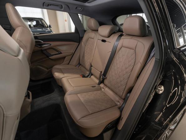 Audi Q5 III (GU) с пробегом 2026 года, цена 6 490 000 рублей, 11 км, внедорожник, Автокод Объявления
