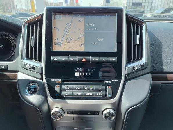 Toyota Land Cruiser 200 Series Рестайлинг 2 с пробегом 2017 года, цена 5 588 000 рублей, 153059 км, внедорожник, Автокод Объявления