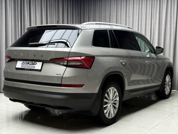 Skoda Kodiaq I с пробегом 2019 года, цена 3 099 000 рублей, 101184 км, внедорожник, Автокод Объявления