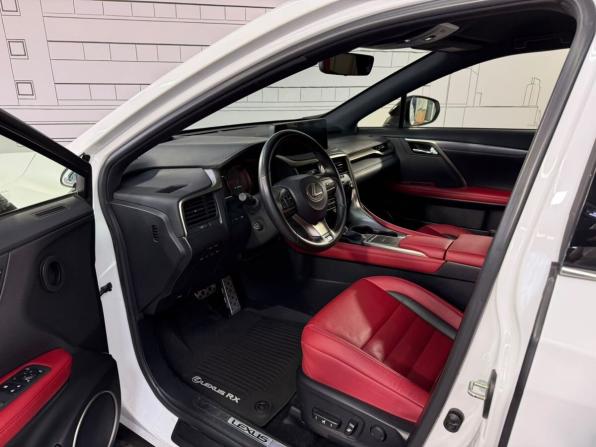 Lexus RX IV Рестайлинг с пробегом 2022 года, цена 6 775 000 рублей, 32000 км, внедорожник, Автокод Объявления