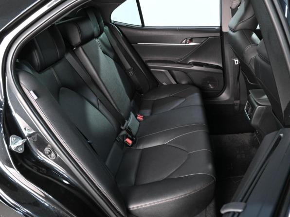 Toyota Camry VIII (XV70) Рестайлинг с пробегом 2023 года, цена 4 299 000 рублей, 12213 км, седан, Автокод Объявления