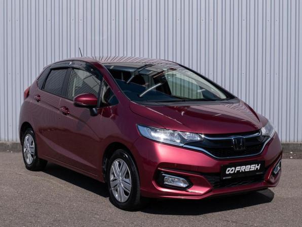 Honda Fit III Рестайлинг с пробегом 2019 года, цена 1 182 000 рублей, 71953 км, хэтчбек, Автокод Объявления