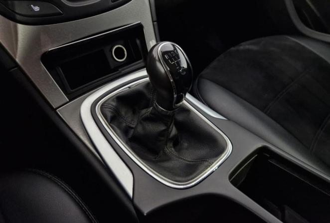 Opel Insignia I Рестайлинг с пробегом 2014 года, цена 740 000 рублей, 211199 км, седан, Автокод Объявления