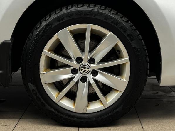 Volkswagen Polo V Рестайлинг с пробегом 2019 года, цена 1 247 000 рублей, 115469 км, седан, Автокод Объявления