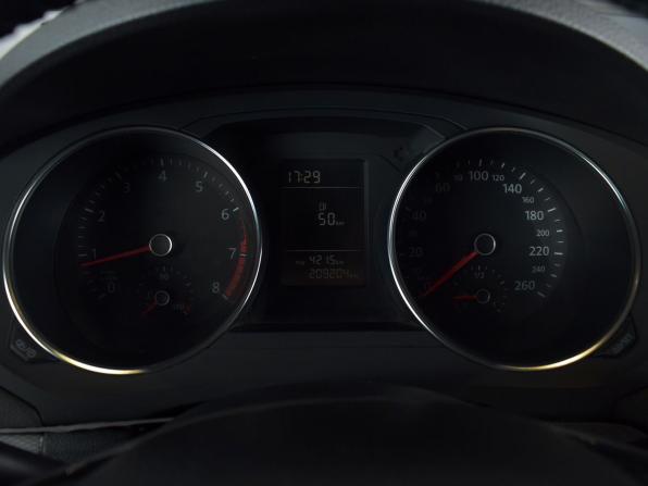 Volkswagen Jetta VI Рестайлинг с пробегом 2015 года, цена 999 995 рублей, 209203 км, седан, Автокод Объявления