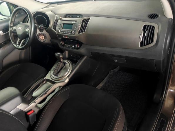 Kia Sportage III Рестайлинг с пробегом 2014 года, цена 990 000 рублей, 298558 км, внедорожник, Автокод Объявления