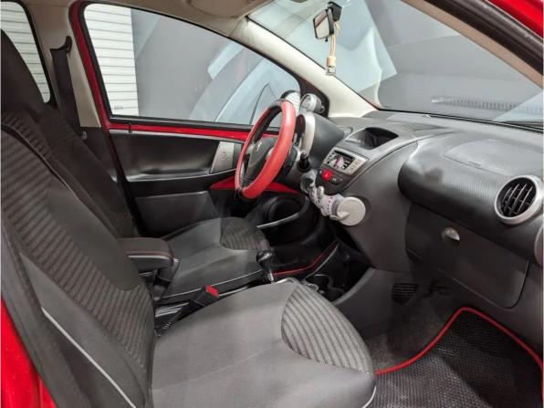 Peugeot 107 I Рестайлинг 2 с пробегом 2014 года, цена 599 000 рублей, 112000 км, хэтчбек, Автокод Объявления