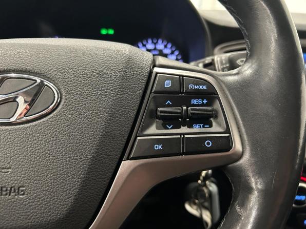 Hyundai Solaris II с пробегом 2019 года, цена 1 149 000 рублей, 179345 км, седан, Автокод Объявления