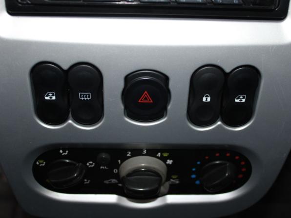 Renault Sandero I с пробегом 2011 года, цена 559 900 рублей, 154238 км, хэтчбек, Автокод Объявления