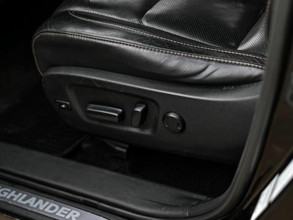 Toyota Highlander III (XU50) с пробегом 2014 года, цена 2 465 000 рублей, 218203 км, внедорожник, Автокод Объявления
