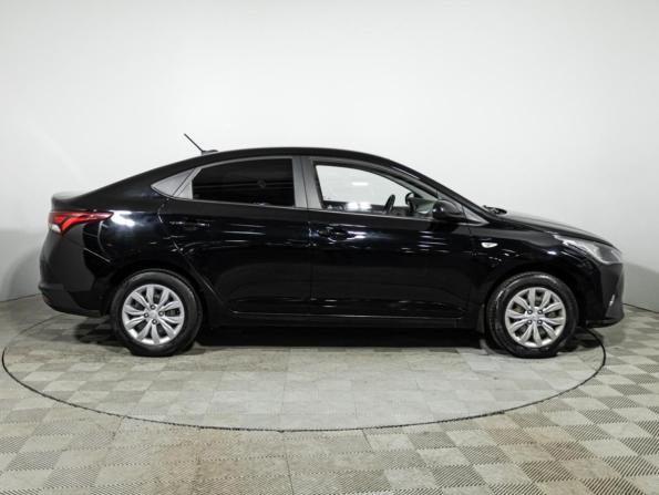 Hyundai Solaris II Рестайлинг с пробегом 2020 года, цена 1 499 700 рублей, 81000 км, седан, Автокод Объявления