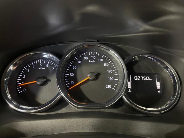 Renault Logan II Рестайлинг с пробегом 2022 года, цена 949 000 рублей, 132750 км, седан, Автокод Объявления