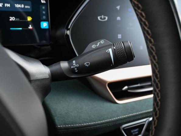 Geely Monjaro I с пробегом 2023 года, цена 2 915 000 рублей, 66031 км, внедорожник, Автокод Объявления