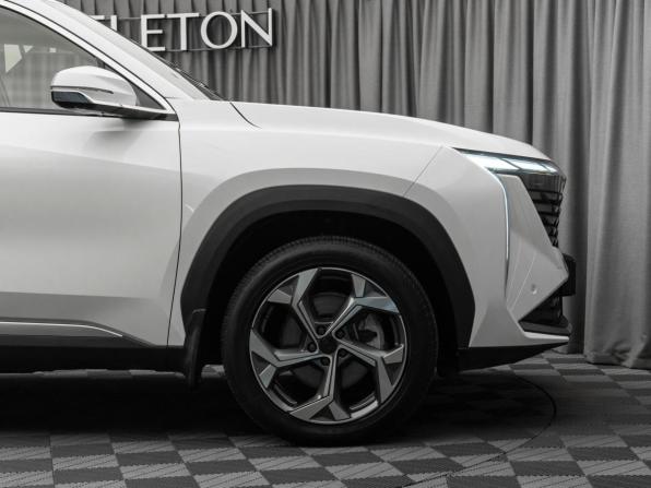 Geely Atlas II с пробегом 2024 года, цена 3 220 000 рублей, 7988 км, внедорожник, Автокод Объявления