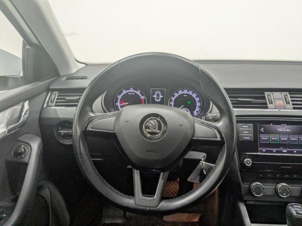 Skoda Octavia III (A7) Рестайлинг с пробегом 2019 года, цена 1 825 000 рублей, 126000 км, лифтбек, Автокод Объявления