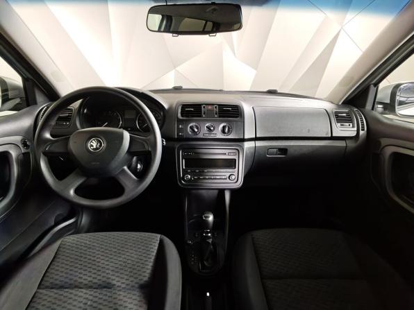 Skoda Fabia II Рестайлинг с пробегом 2013 года, цена 893 000 рублей, 128279 км, хэтчбек, Автокод Объявления