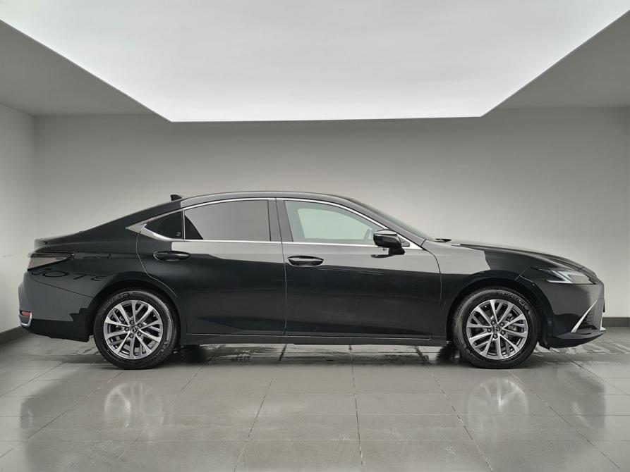Lexus ES VII Рестайлинг 2 Москва  - изображение 3