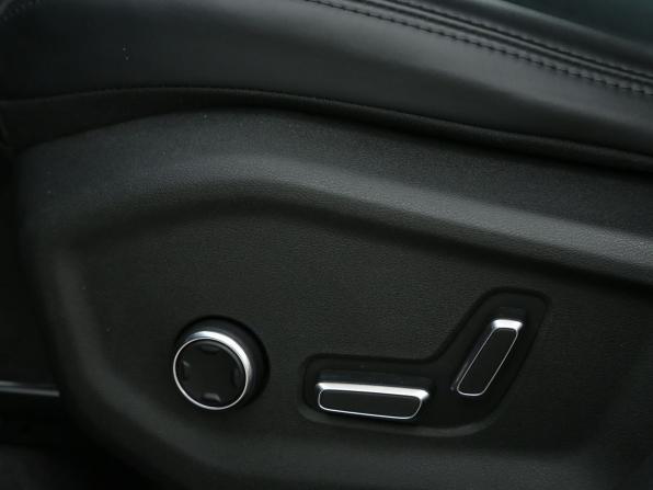 Geely Monjaro I с пробегом 2022 года, цена 2 894 000 рублей, 128500 км, внедорожник, Автокод Объявления