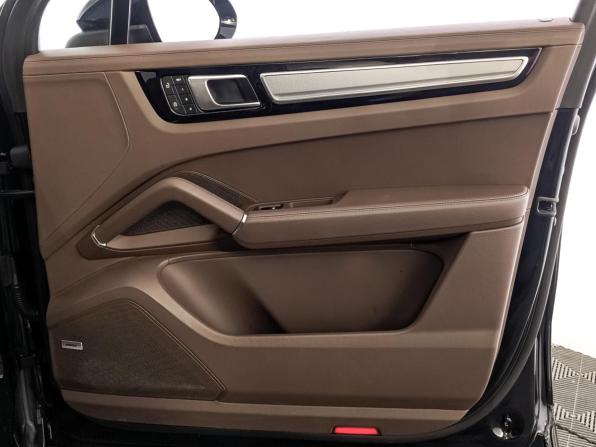 Porsche Cayenne III с пробегом 2023 года, цена 11 675 000 рублей, 42339 км, внедорожник, Автокод Объявления